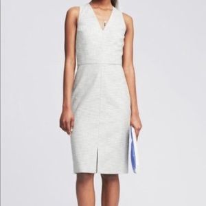 Banana Republic Textured V-neck Dress Size 2P